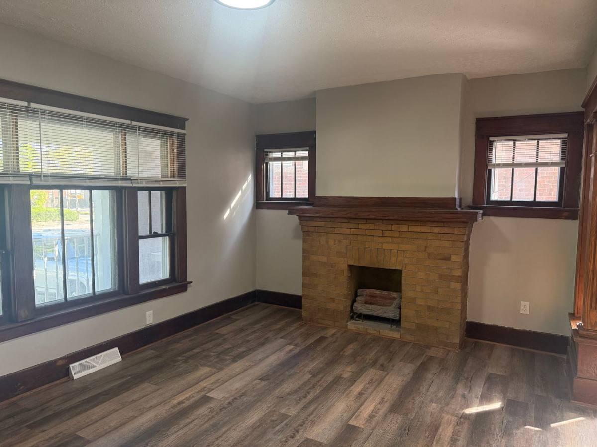 Apartment for rent at 1111-1113 Brown Ave, Erie, PA 16502