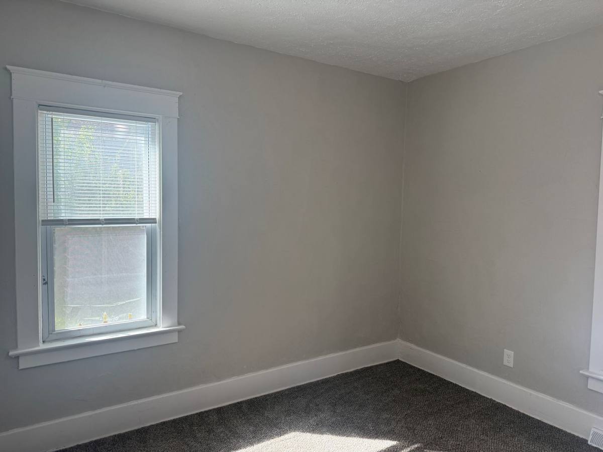 Apartment for rent at 1111-1113 Brown Ave, Erie, PA 16502