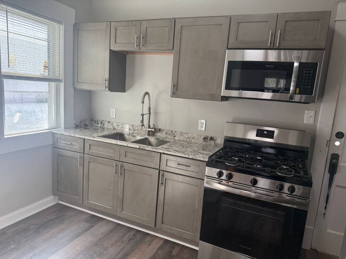 Apartment for rent at 1111-1113 Brown Ave, Erie, PA 16502