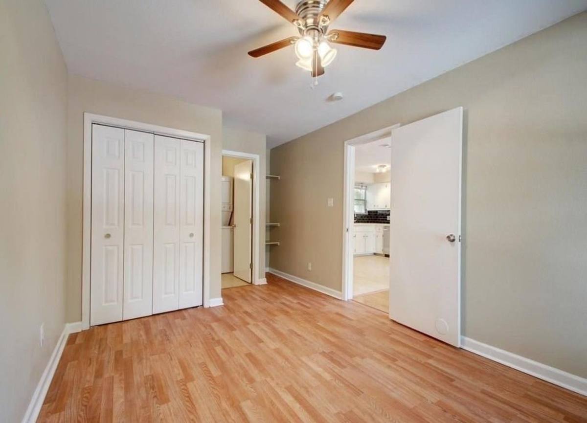 Townhouse for rent at 608 1 2 Genard St #B, Austin, TX 78751