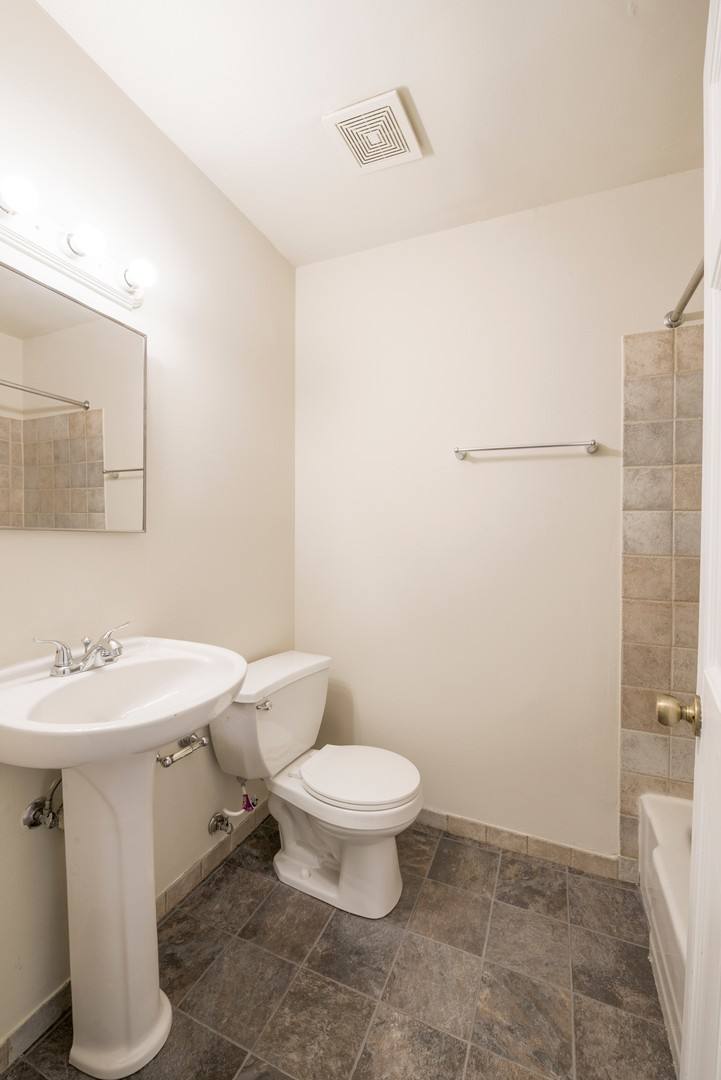 Apartment for rent at 3040 Pleasant Ave, Minneapolis, MN 55408