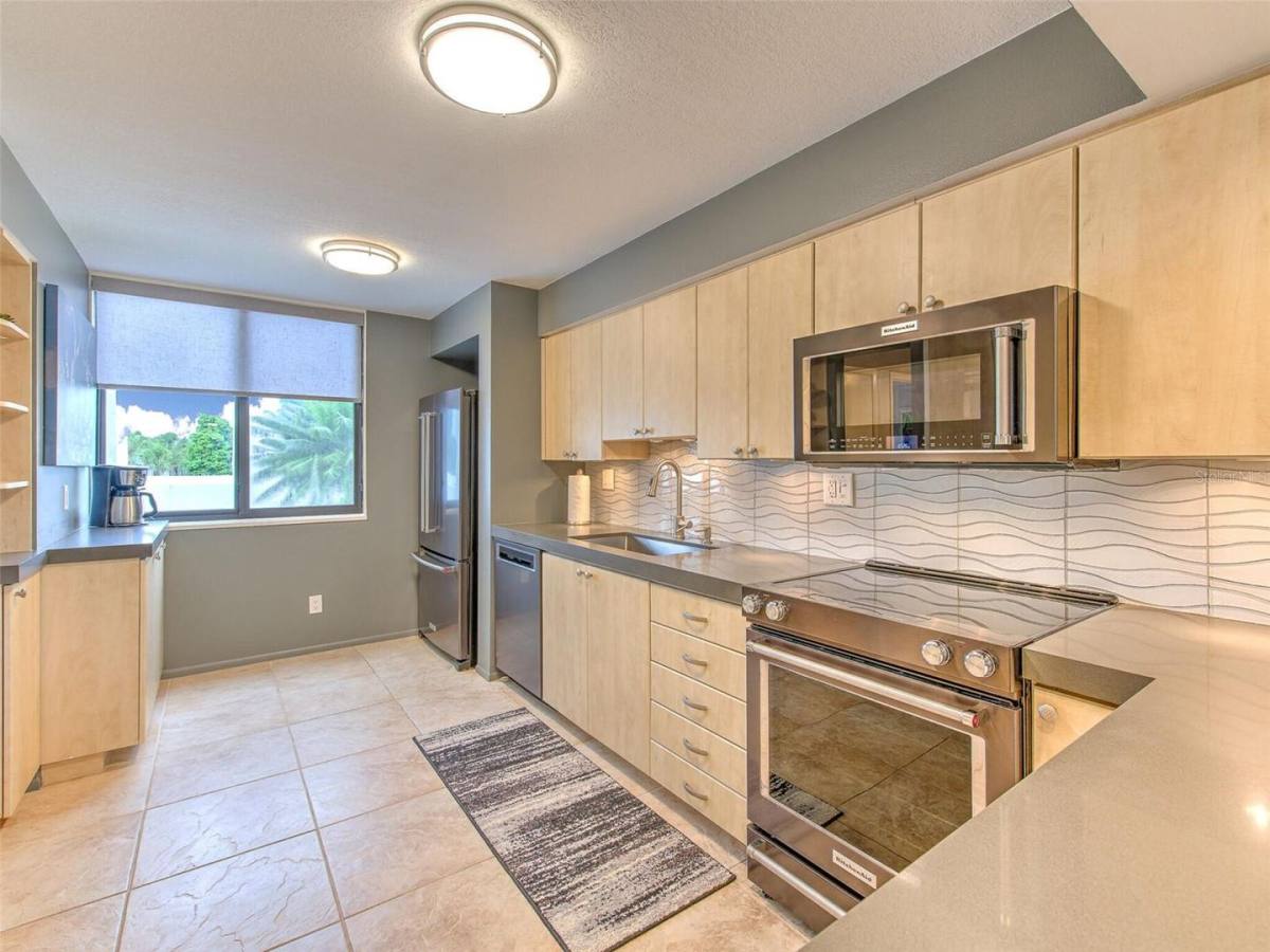 House for rent at 741 Bayport Way, Longboat Key, FL 34228