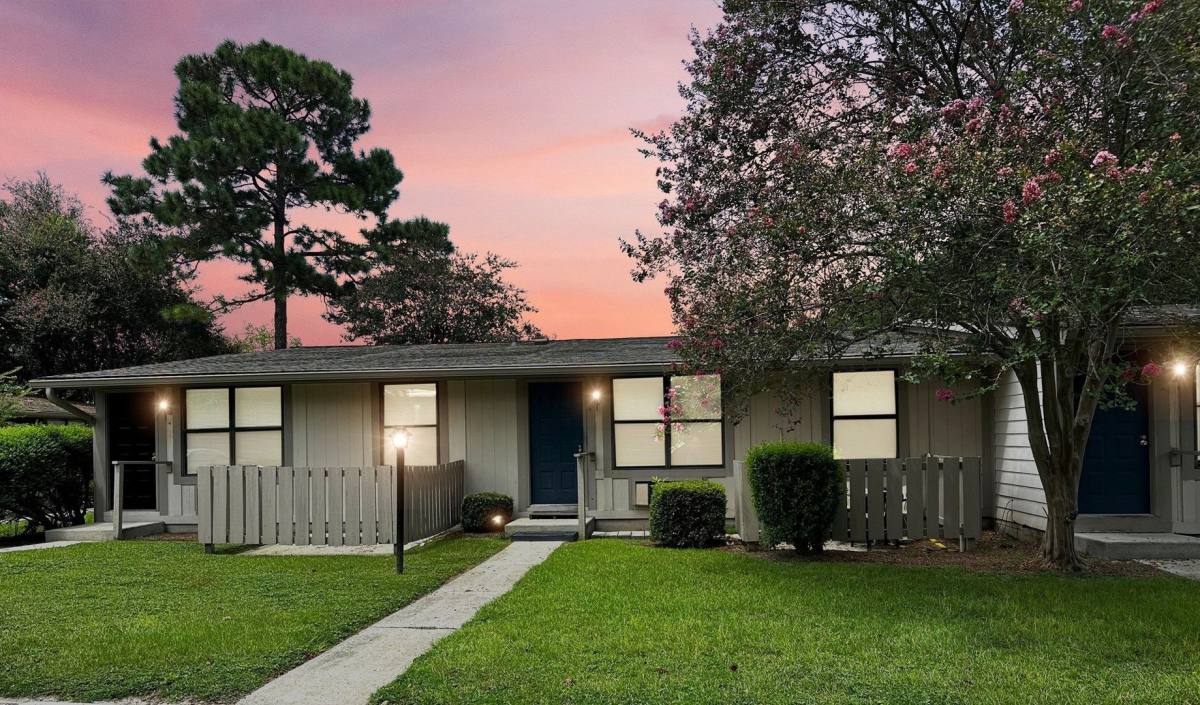 Apartment for rent at 209 Meadowood Commons, Norcross, GA 30071