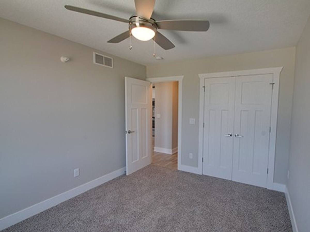 260 SE Waco Place, Waukee, IA 50263 - Townhouse for Rent - Image 5