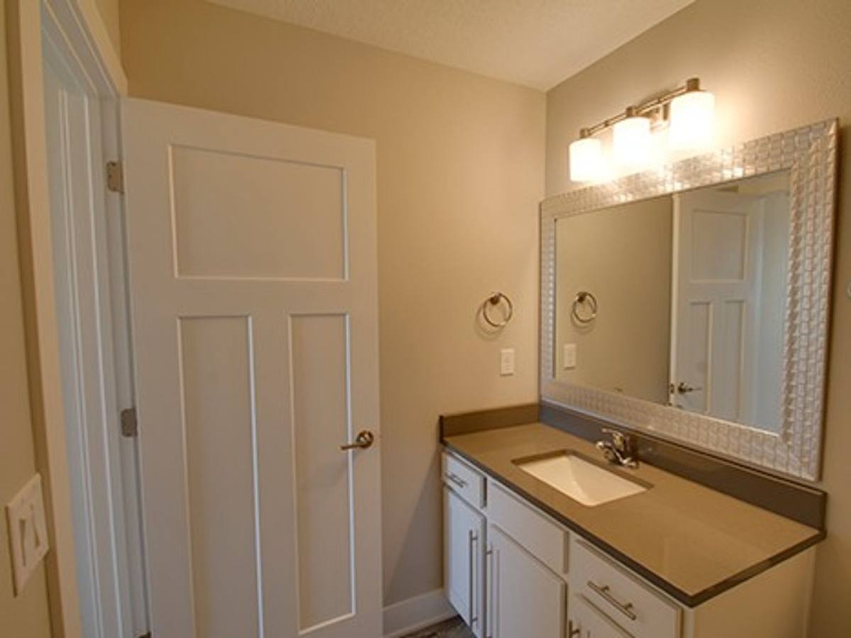 260 SE Waco Place, Waukee, IA 50263 - Townhouse for Rent - Image 3