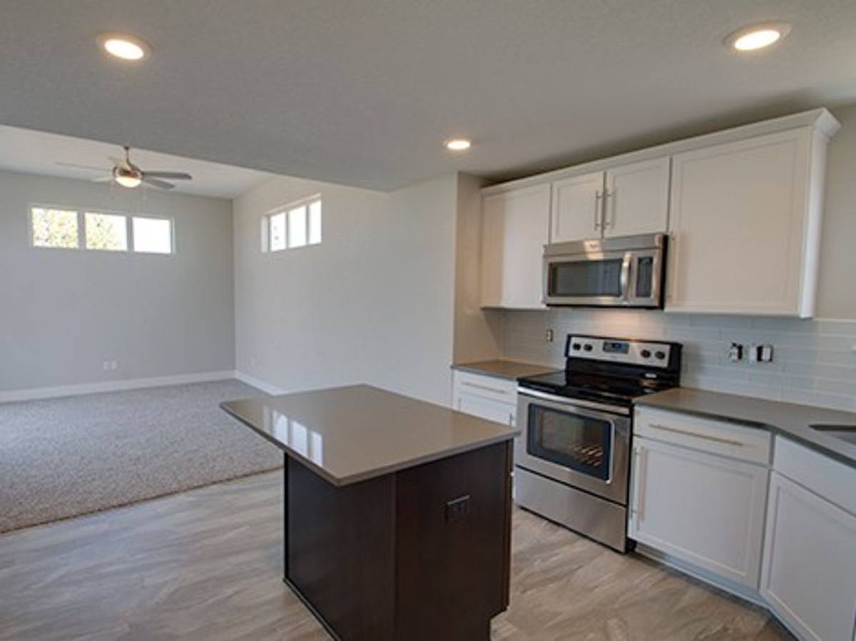 260 SE Waco Place, Waukee, IA 50263 - Townhouse for Rent