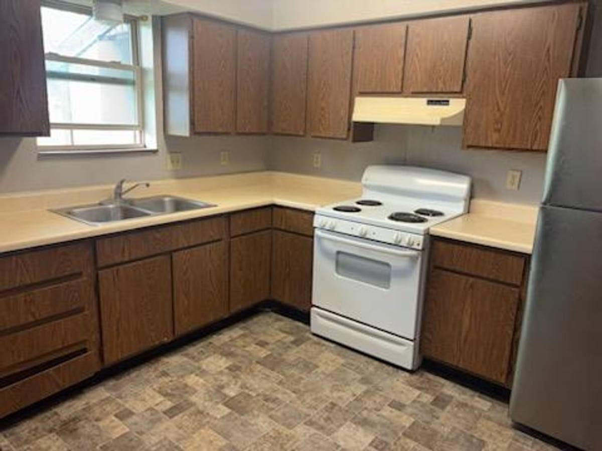 Apartment for rent at 813 Delaware St, Jewell, KS 66949