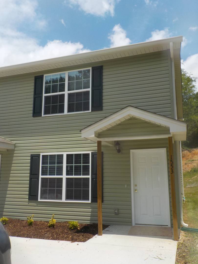 Townhouse for rent at 1553 13th St SE, Cleveland, TN 37311