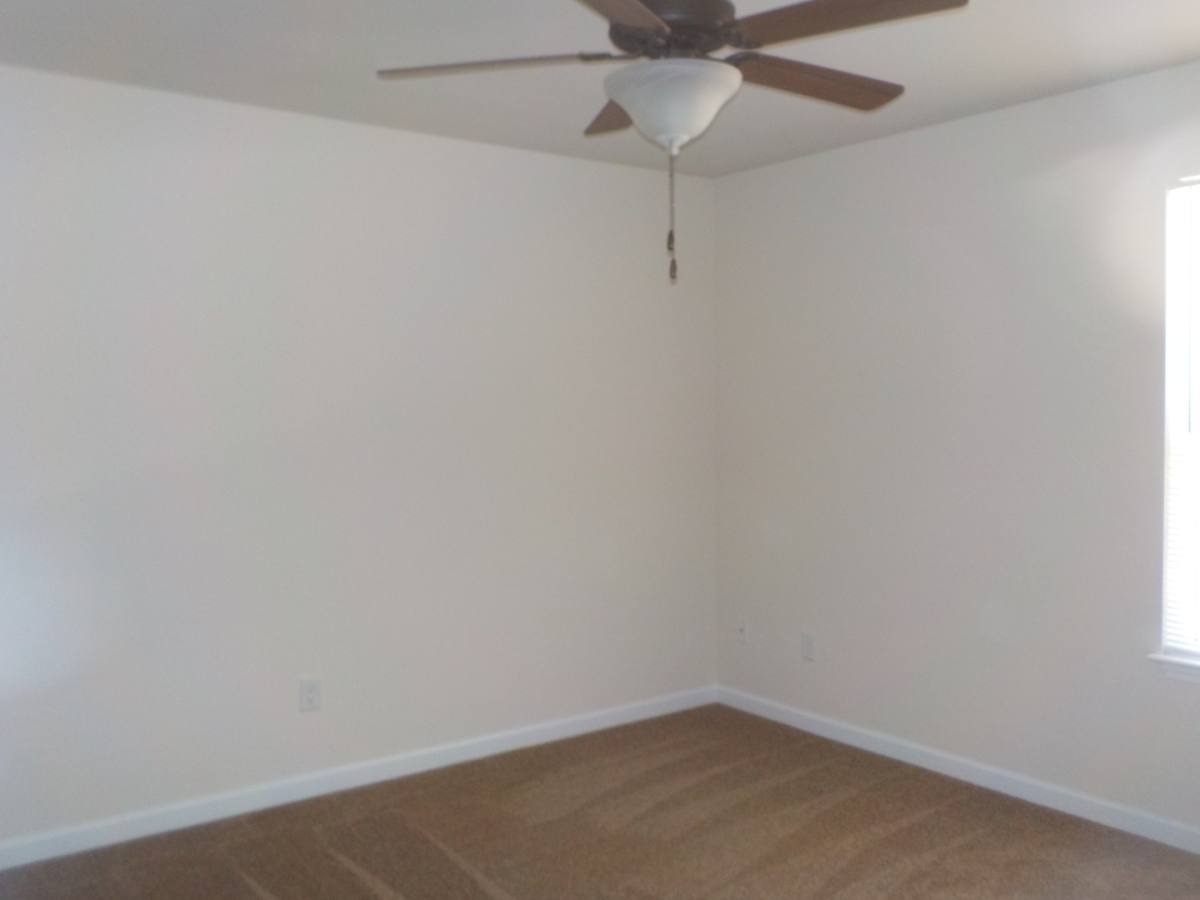 Townhouse for rent at 1553 13th St SE, Cleveland, TN 37311