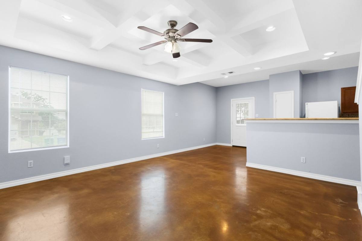 Townhouse for rent at 5002 Summit Wood, San Antonio, TX 78229