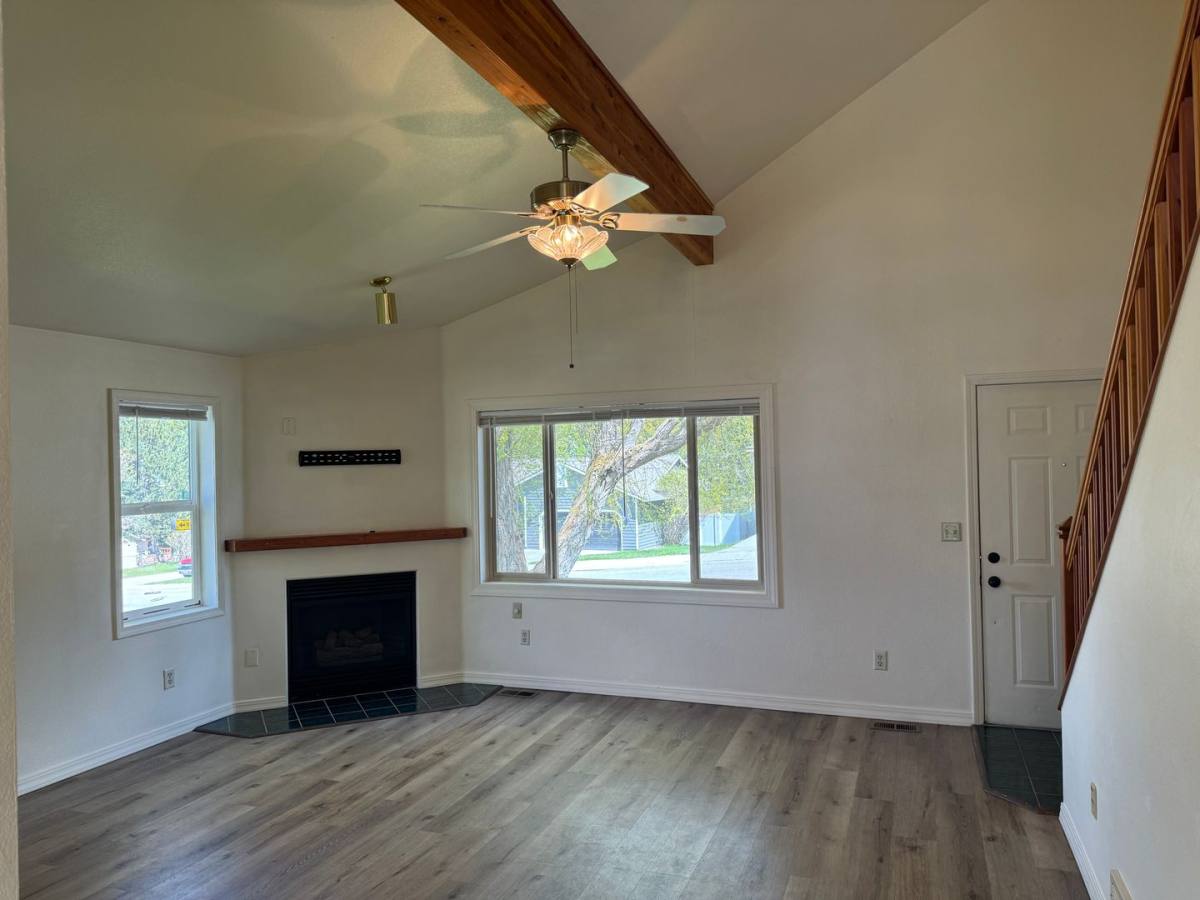 Apartment for rent at 201 Grandview Way, Missoula, MT 59803