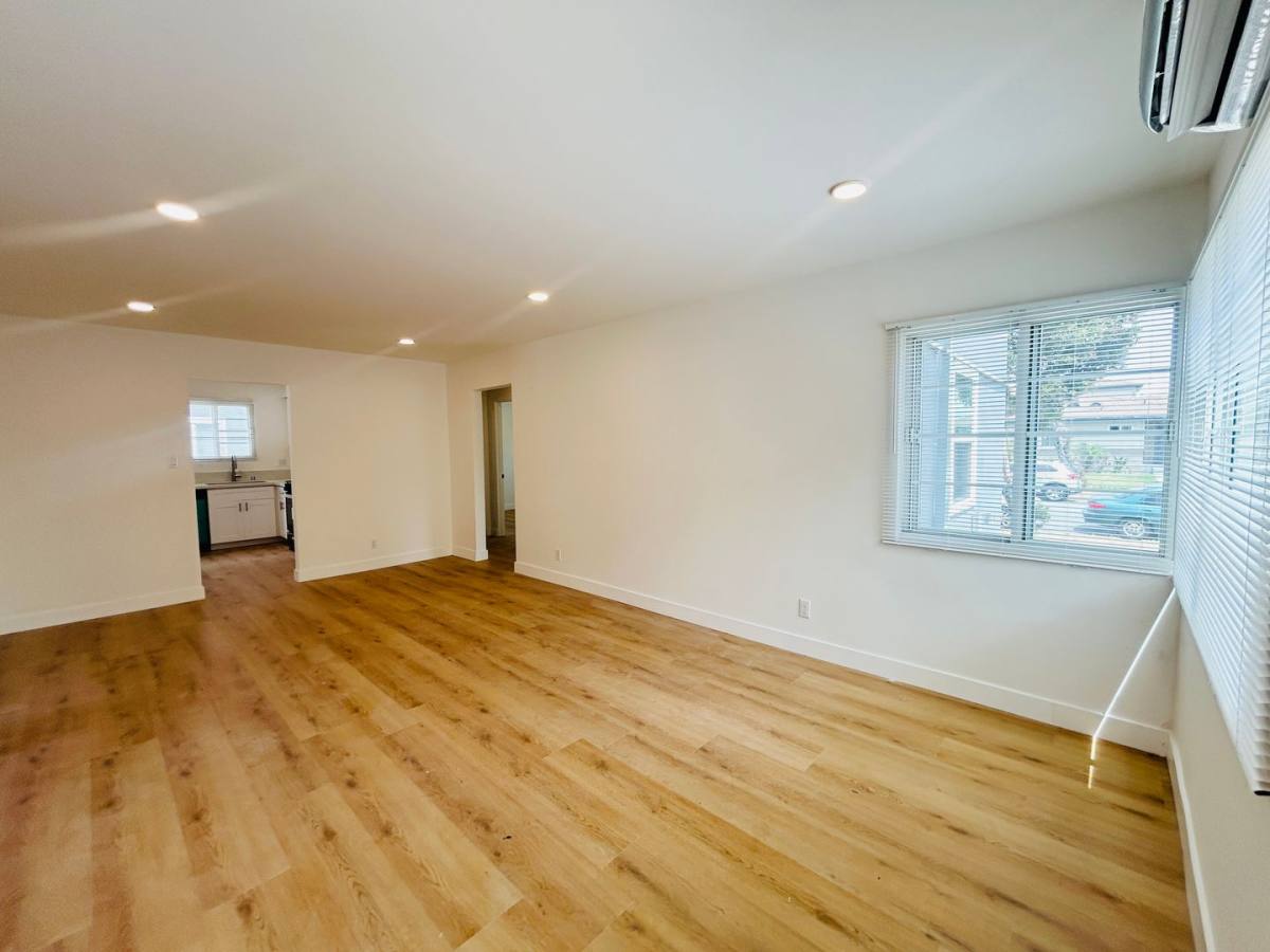 Apartment for rent at 9011 Ramsgate, Los Angeles, CA 90045