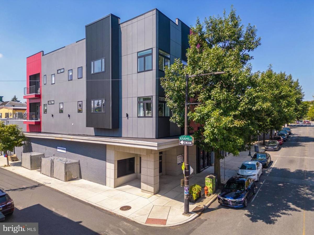 Apartment for rent at 6162 Ridge, Philadelphia, PA 19128
