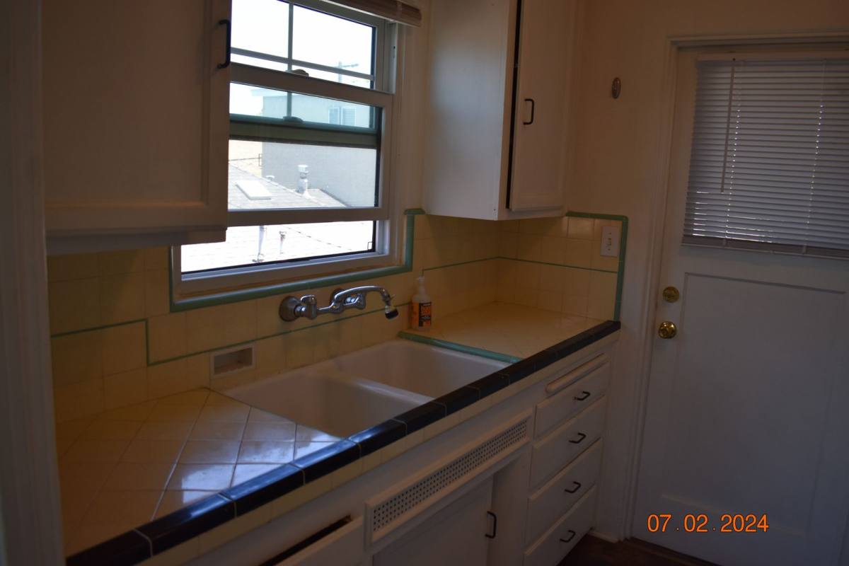 Apartment for rent at 4083-4089 Falcon St, San Diego, CA 92103