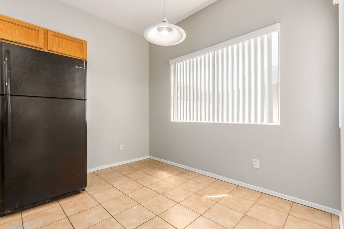 House for rent at 7927 W Mohave St, Phoenix, AZ 85043