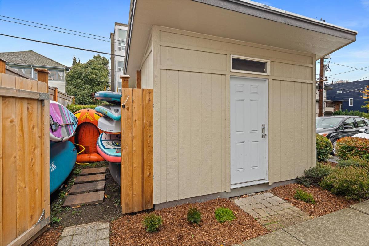 Apartment for rent at 2020 Minor Ave E, Seattle, WA 98102