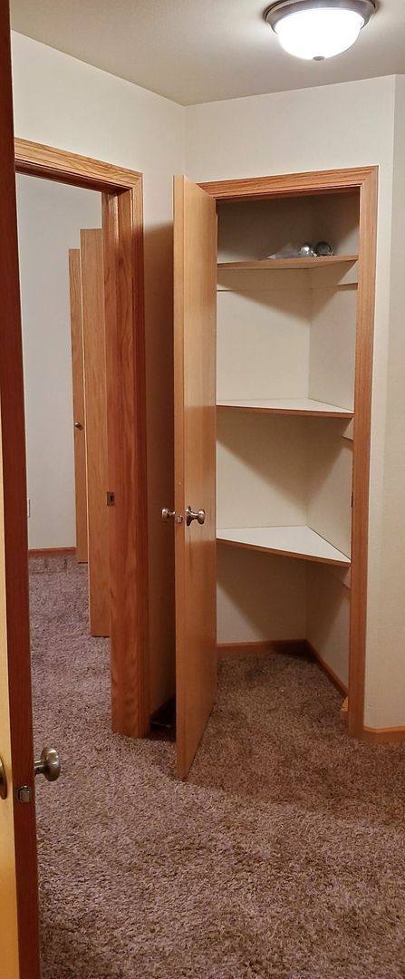 Apartment for rent at 205 Prairie Rose Lane, Solon, IA 52333