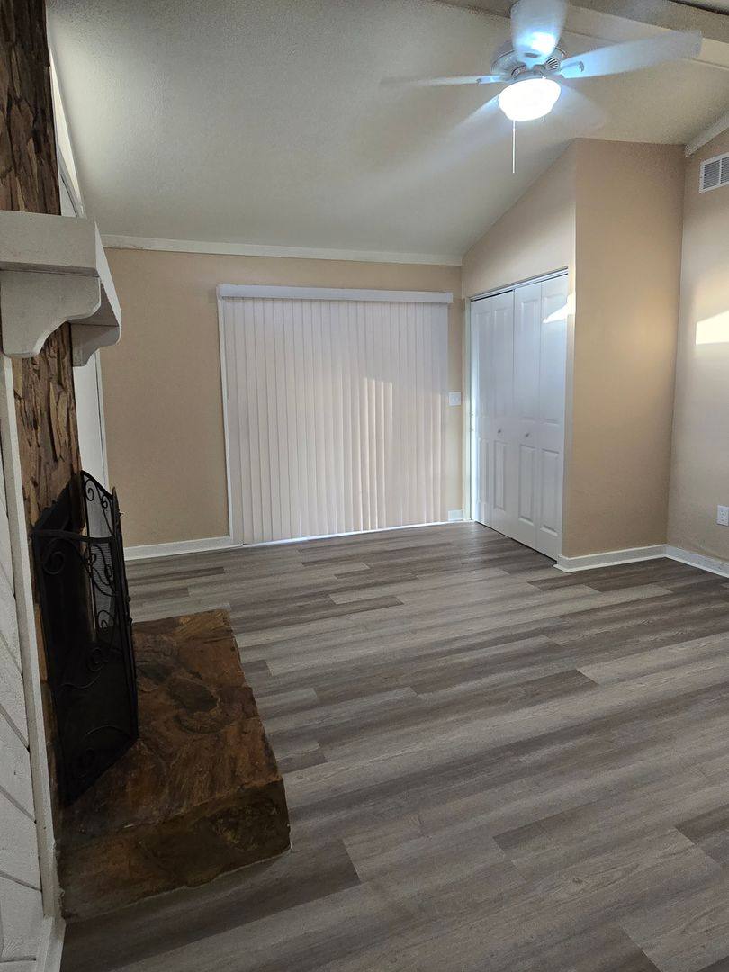 House for rent at 1001 Bracewell Dr, Plant City, FL 33563