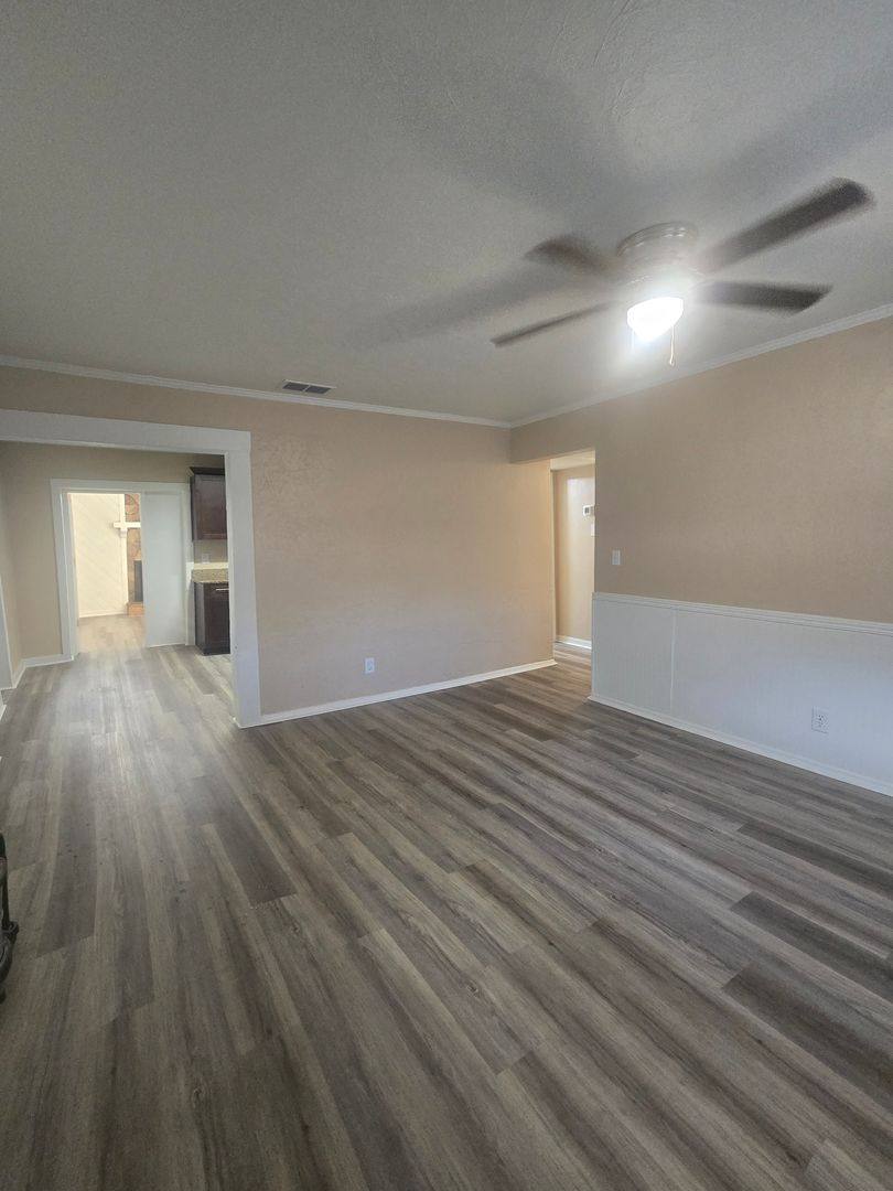 House for rent at 1001 Bracewell Dr, Plant City, FL 33563