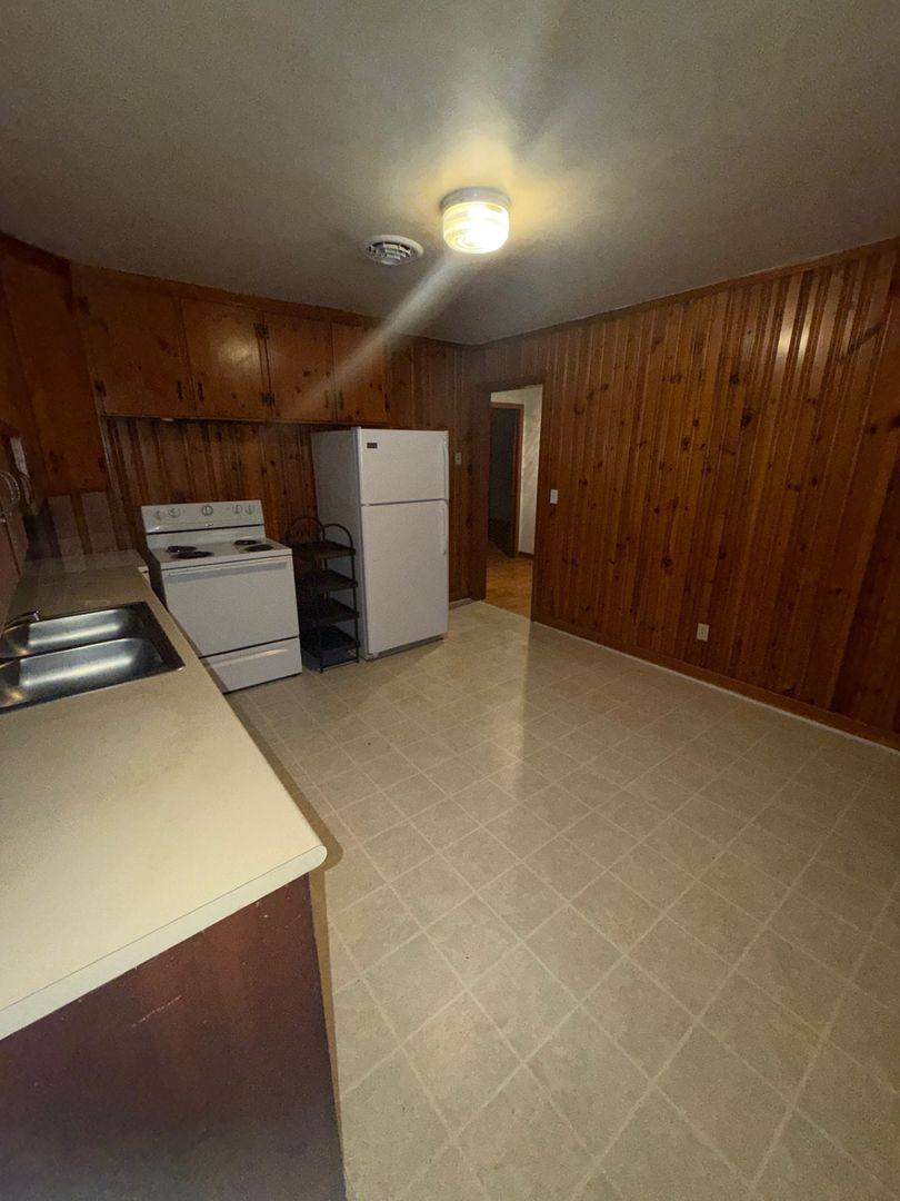 Apartment for rent at 1018 Montgomery St, Blacksburg, VA 24060