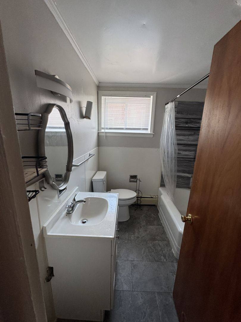 Apartment for rent at 1020 Montgomery St, Blacksburg, VA 24060