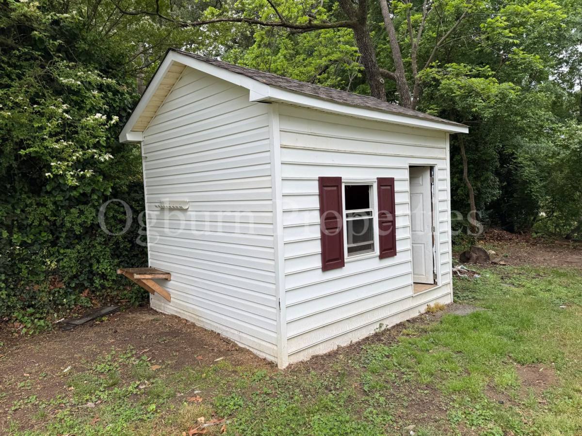 House for rent at 4008 Leo St, Winston Salem, NC 27105