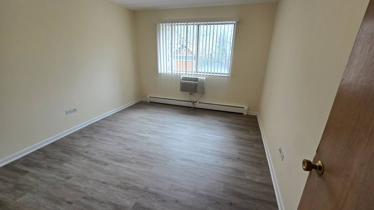 Apartment for rent at 918 Washington St, Evanston, IL 60202