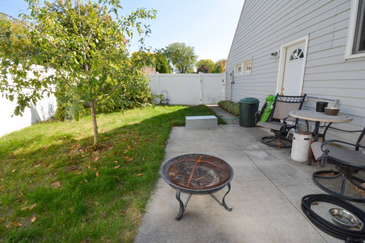 House for rent at 413 14th Ave SE, Rochester, MN 55904