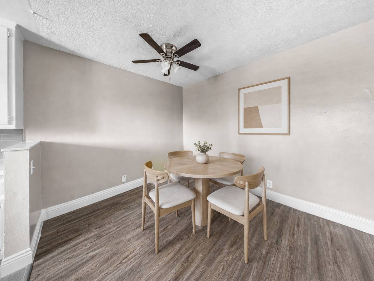 Apartment for rent at 405 W 10th St, Santa Ana, CA 92701