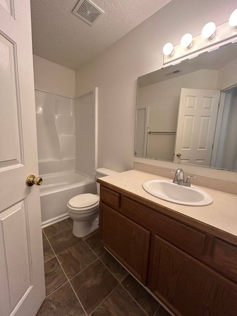 Apartment for rent at 128 Hunter Court, Nampa, ID 83651