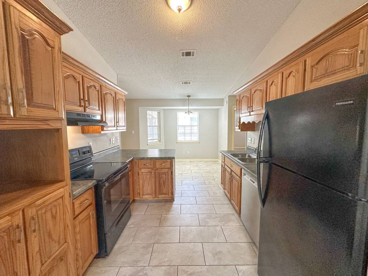 House for rent at 5105 Westport Dr, Milton, FL 32570