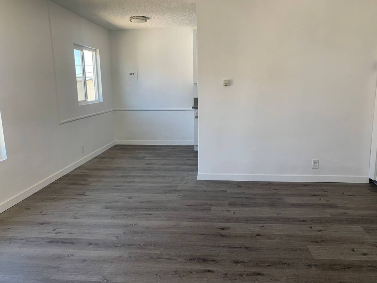 Apartment for rent at 6736 & 6800 W Blvd, Los Angeles, CA 90043