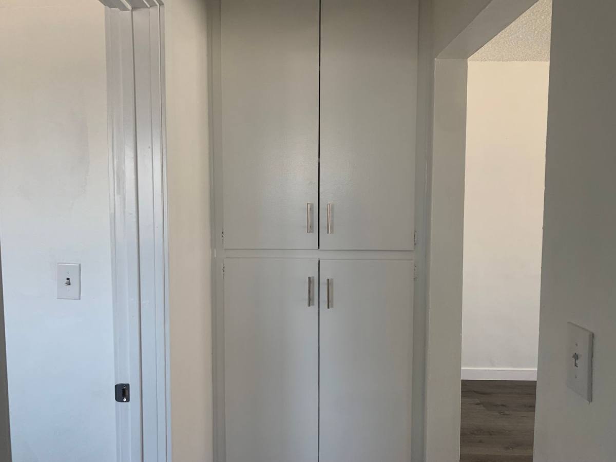 Apartment for rent at 6736 & 6800 W Blvd, Los Angeles, CA 90043