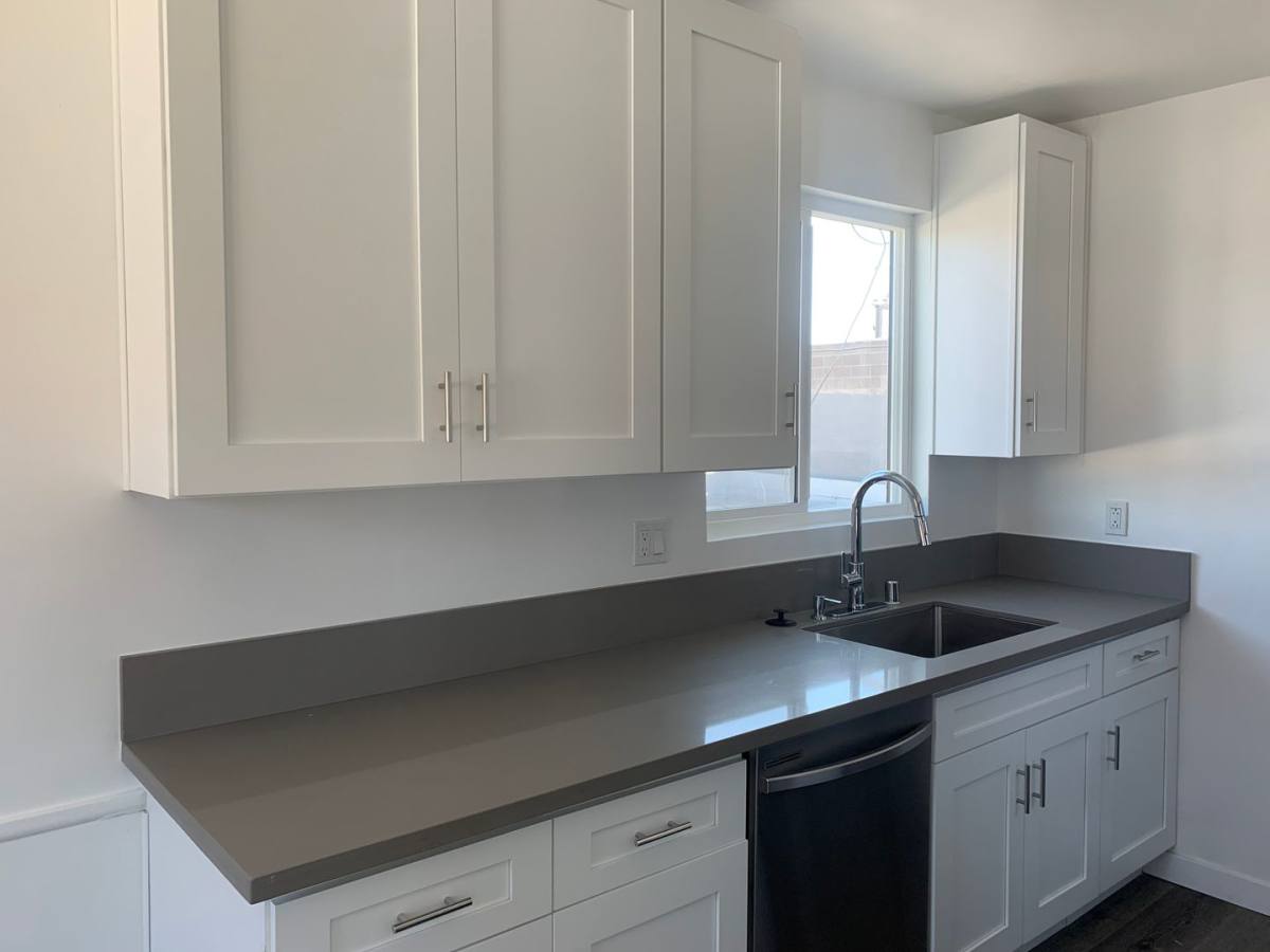 Apartment for rent at 6736 & 6800 W Blvd, Los Angeles, CA 90043