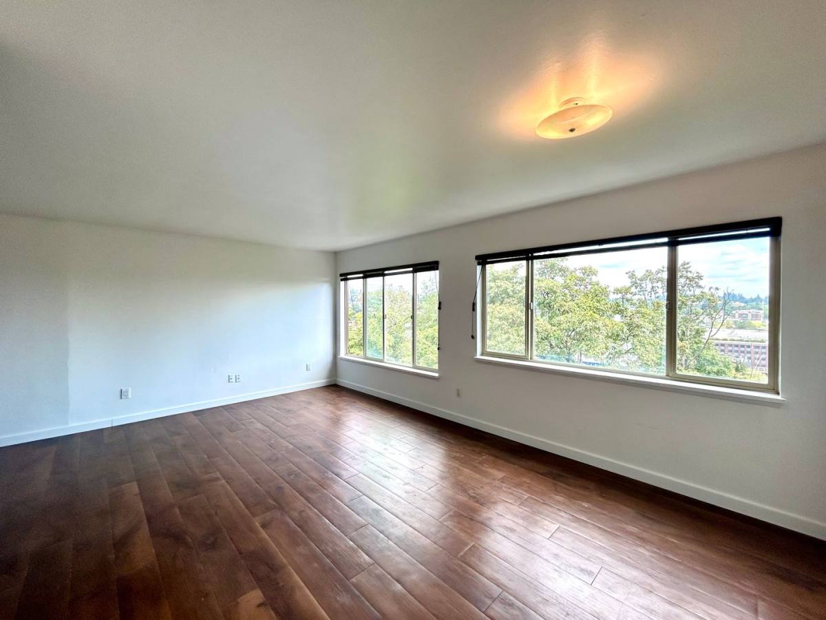 Apartment for rent at 2233 NE 46th St, Seattle, WA 98105