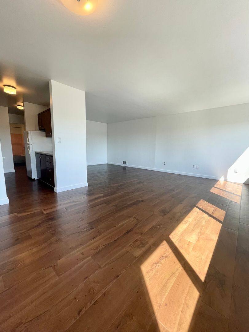 Apartment for rent at 2233 NE 46th St, Seattle, WA 98105