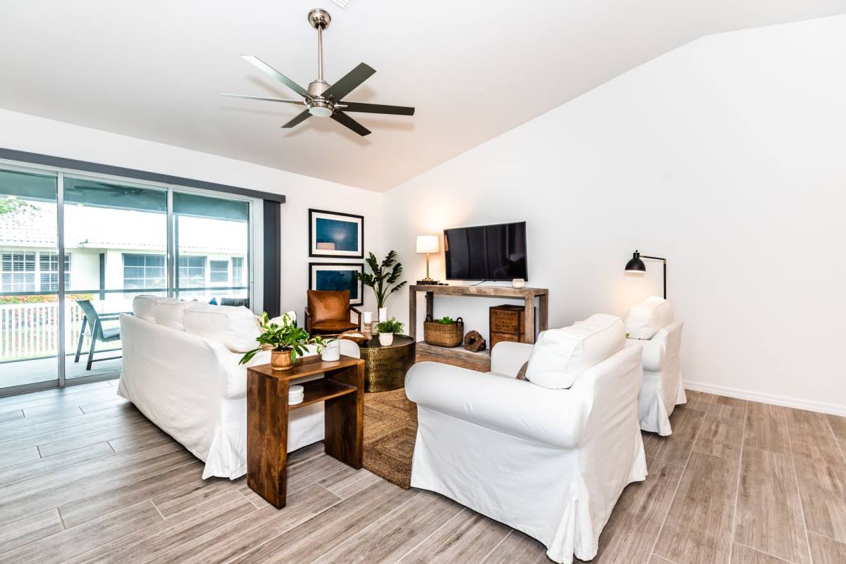 Apartment for rent at 215 Lewis Circle, Punta Gorda, FL 33950