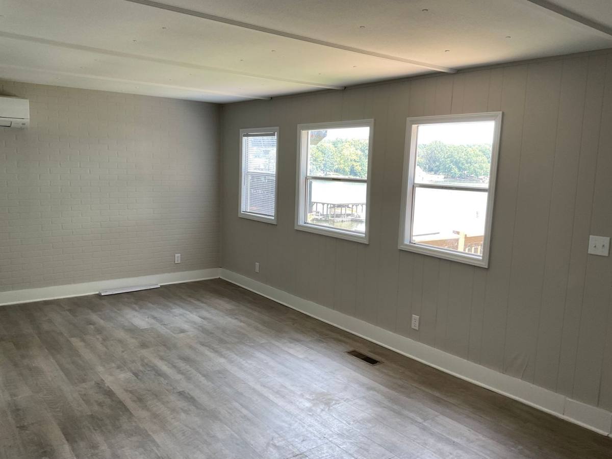 House for rent at 6950 Ingleside Dr, Sherrills Ford, NC 28673