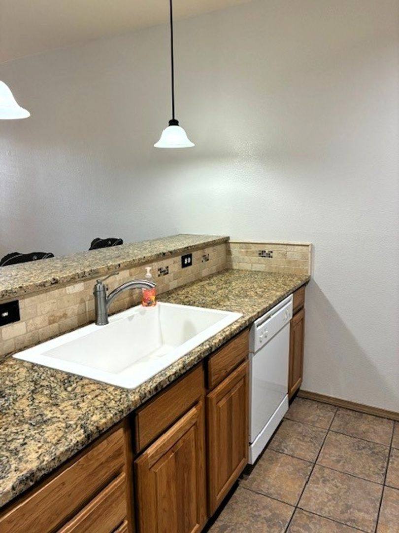 Apartment for rent at 700 Lakepoint Dr #TARN Landing A7, Frisco, CO 80443
