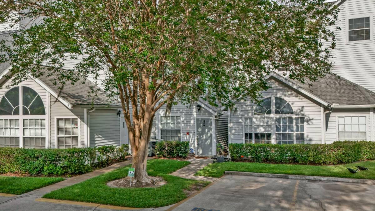 Condo for rent at 12287 Armenia Gables Circle, Tampa, FL 33612
