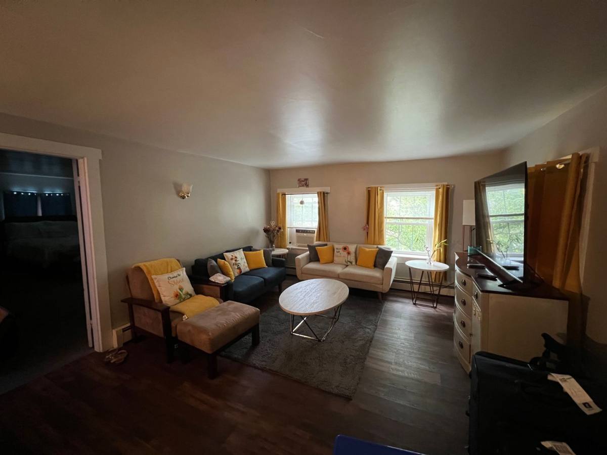Apartment for rent at 202 E Main St, Mount Joy, PA 17552