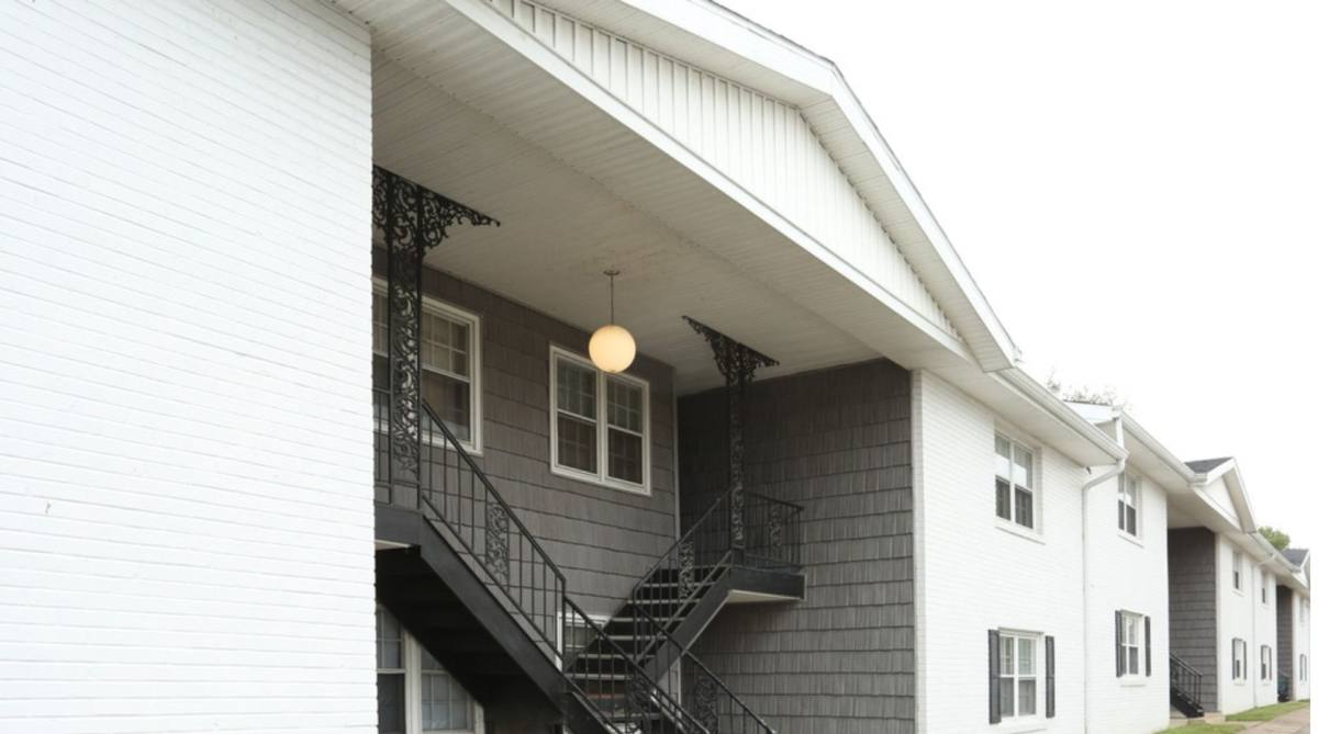 Apartment for rent at 1127 Lincoln Ave, Evansville, IN 47714
