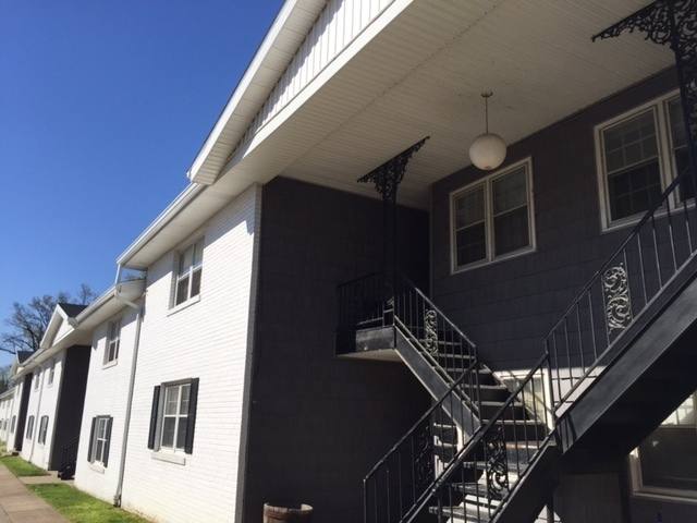 Apartment for rent at 1127 Lincoln Ave, Evansville, IN 47714