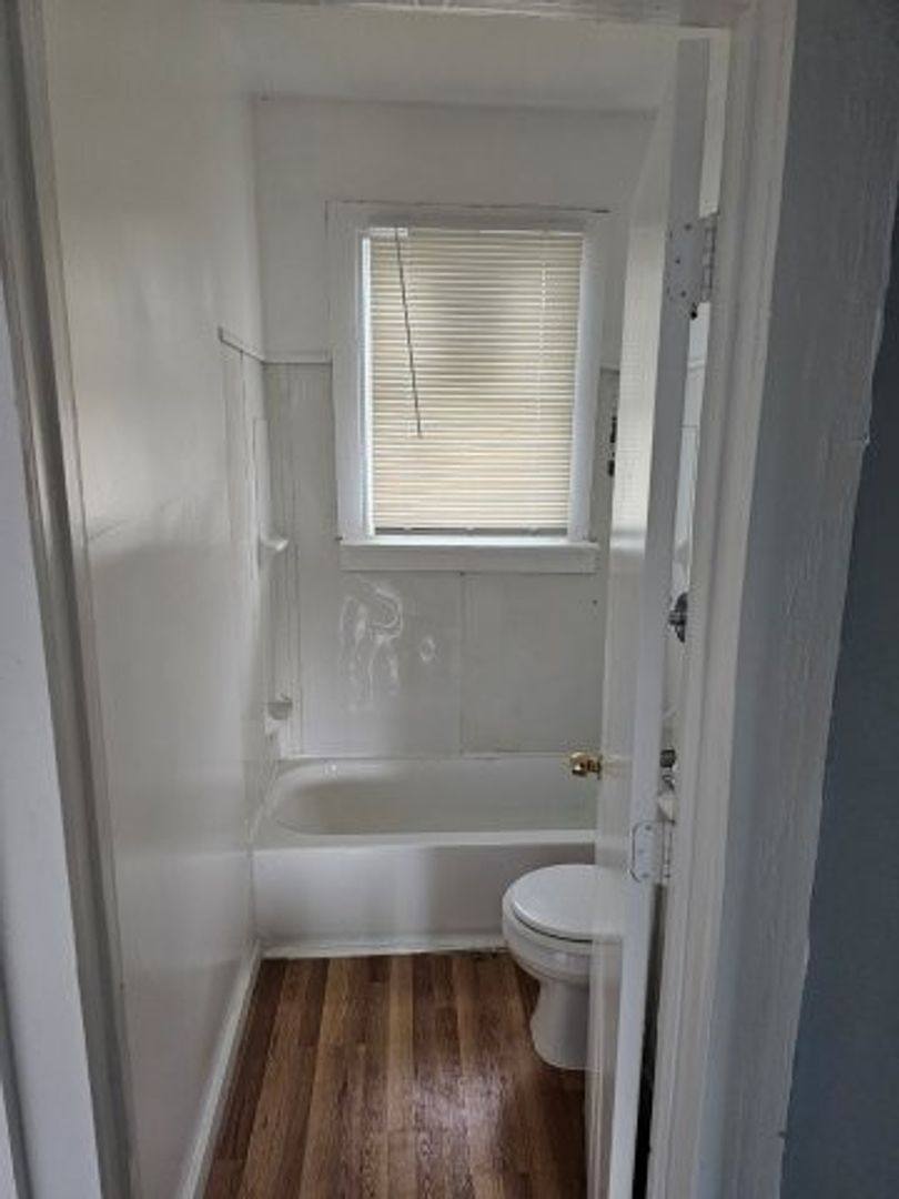 Apartment for rent at 13639 La Salle, Detroit, MI 48238