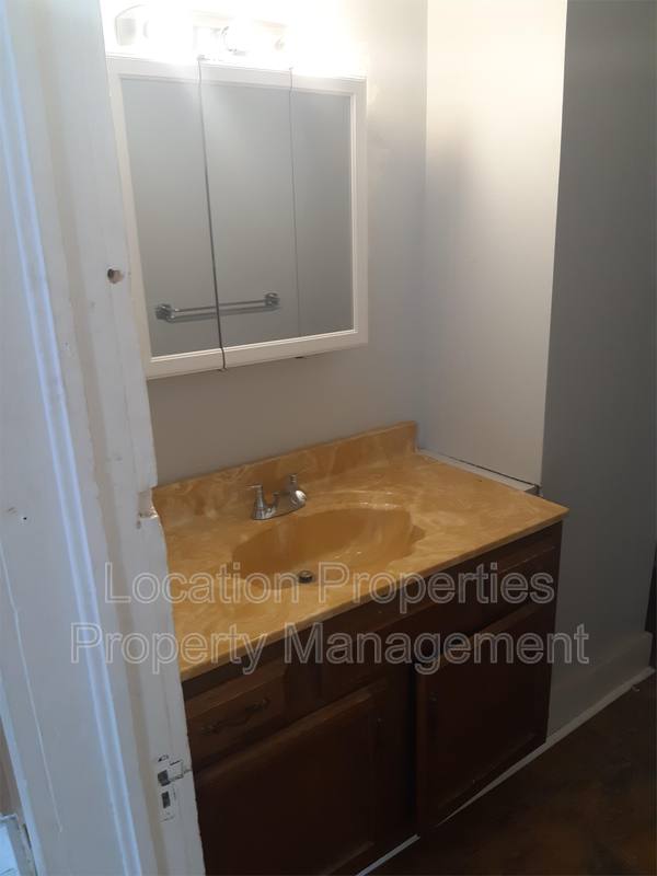 Apartment for rent at 1041 Kentucky St #2, Lawrence, KS 66044