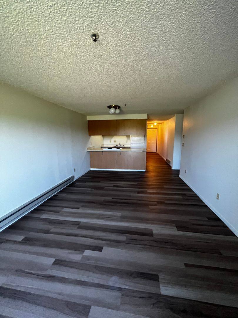 Apartment for rent at 726 E Whidbey Ave, Oak Harbor, WA 98277