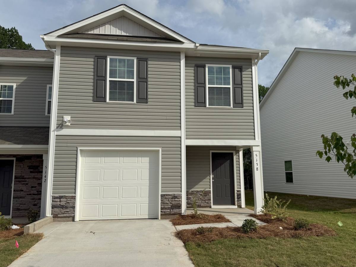 Townhouse for rent at 5138 Hyrule Dr, Charlotte, NC 28262