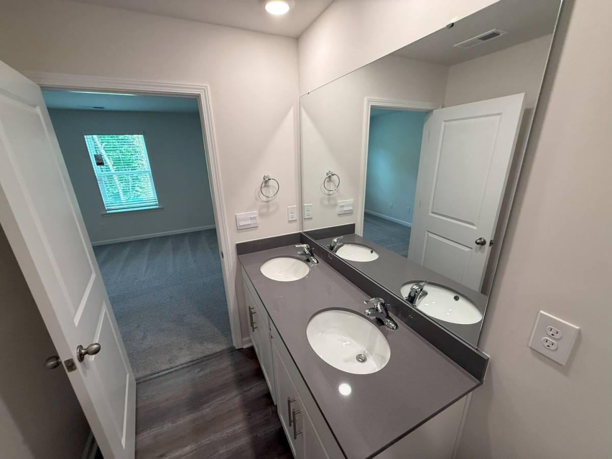 Townhouse for rent at 5138 Hyrule Dr, Charlotte, NC 28262