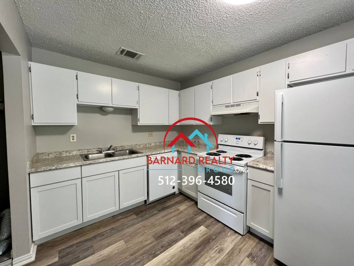 Apartment for rent at 108 Lady Bird Lane, San Marcos, TX 78666