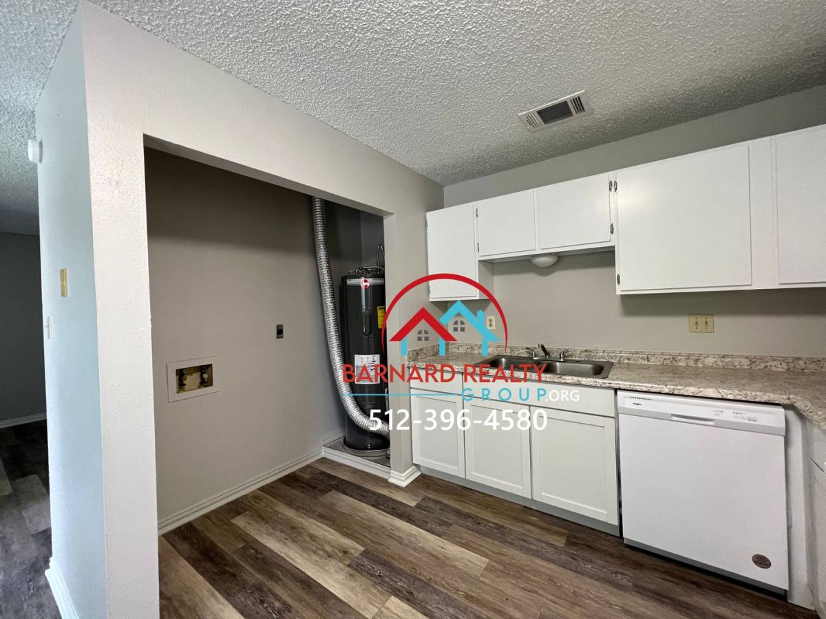 Apartment for rent at 108 Lady Bird Lane, San Marcos, TX 78666